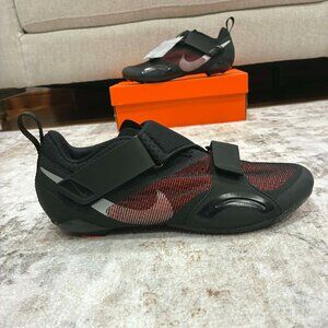 NWT Nike Mens Training/Cycling Shoes
